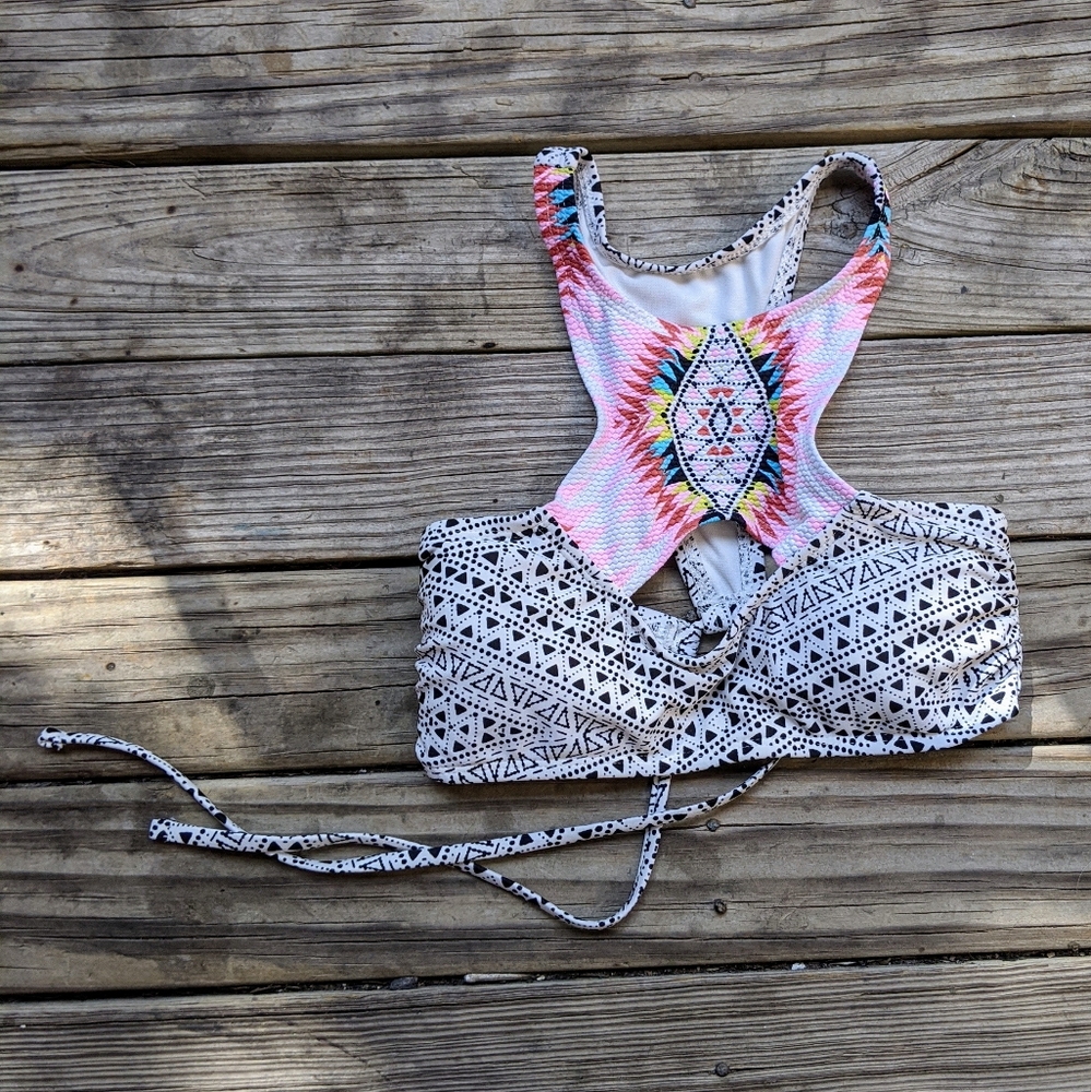 Xhilaration Bikini Swim Top - Picture 1 of 4